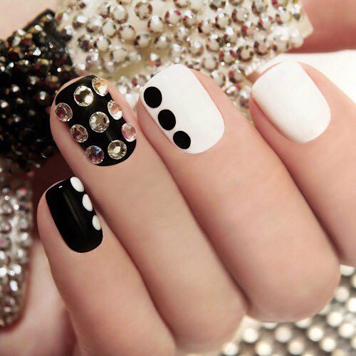 kid's mani- pedi